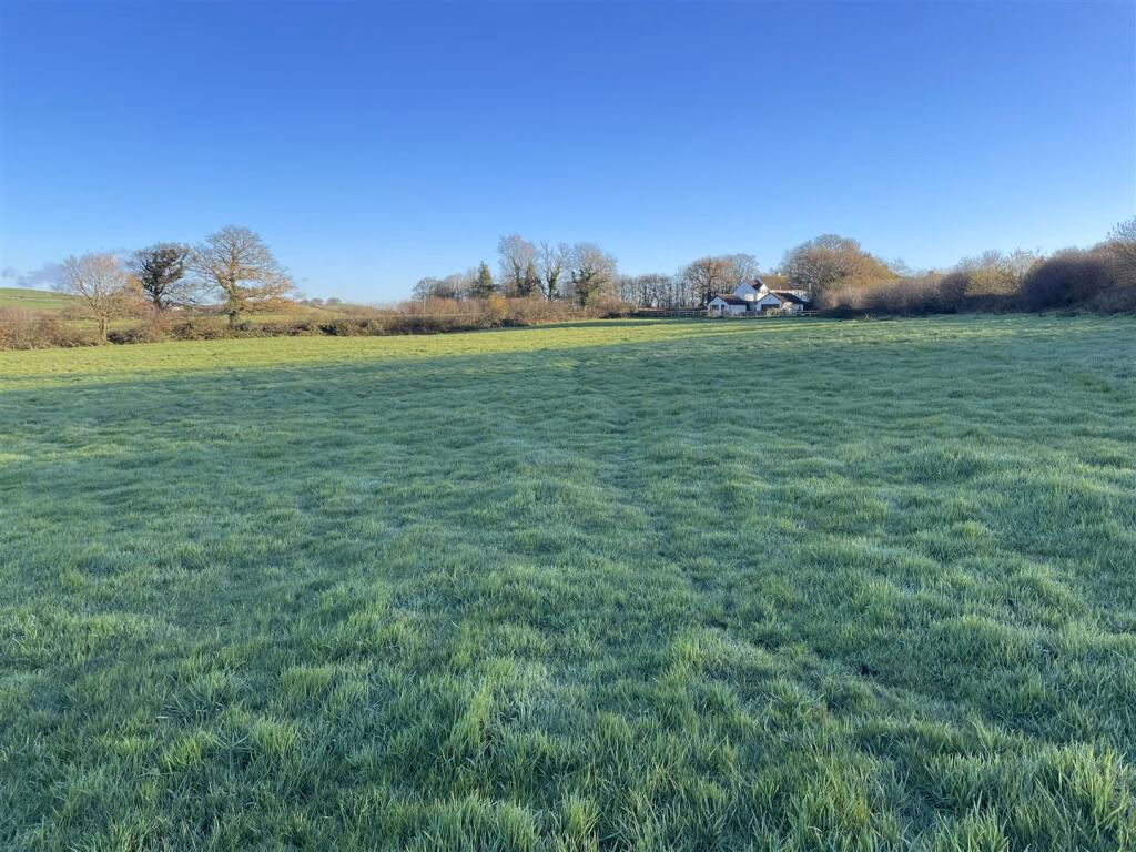 Land for sale - Image 3