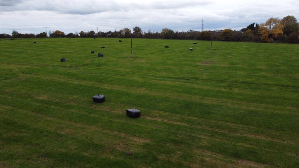 Land for sale - Image 2