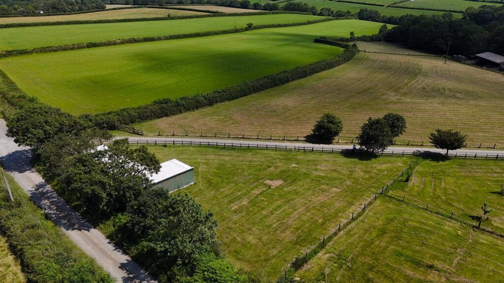 Land for sale - Image 2