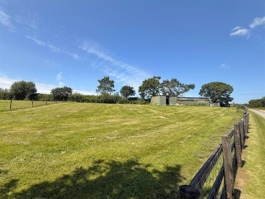 Land for sale - Image 3