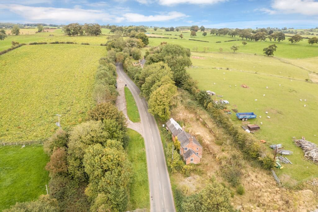 Land for sale - Image 3