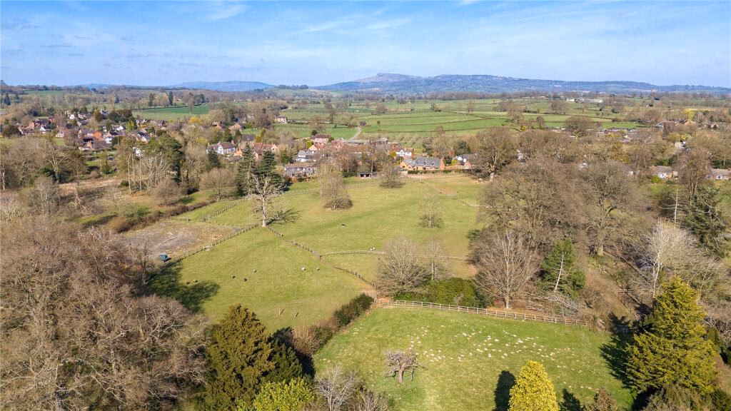 Land for sale - Image 2