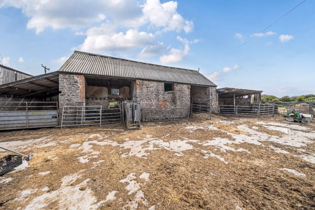 Land for sale - Image 2