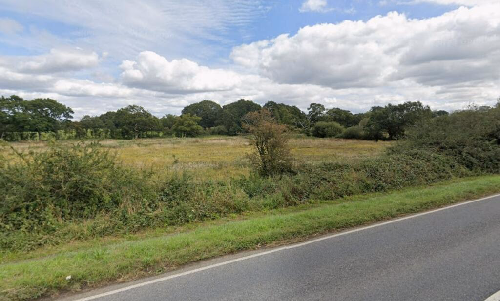 Land for sale - Image 2