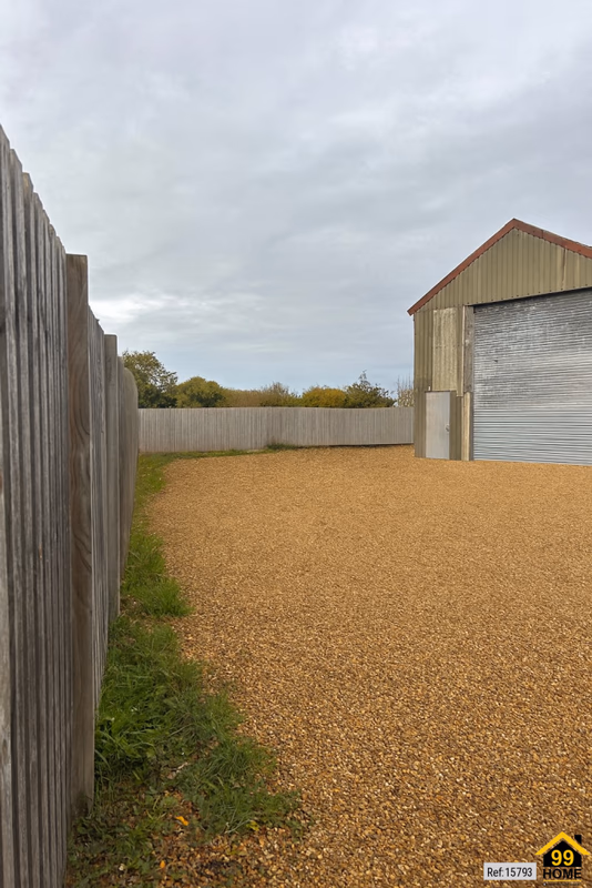 Land for sale - Image 3