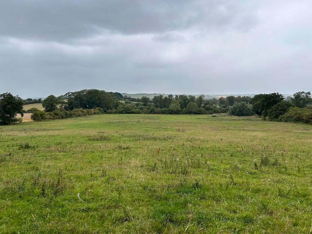 Land for sale - Image 1