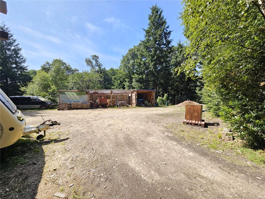 Land for sale - Image 2