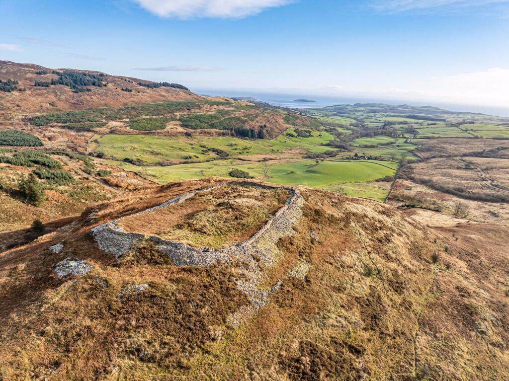 Land for sale - Image 2