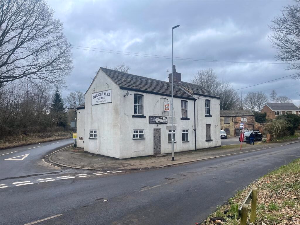 Land for sale - Image 1