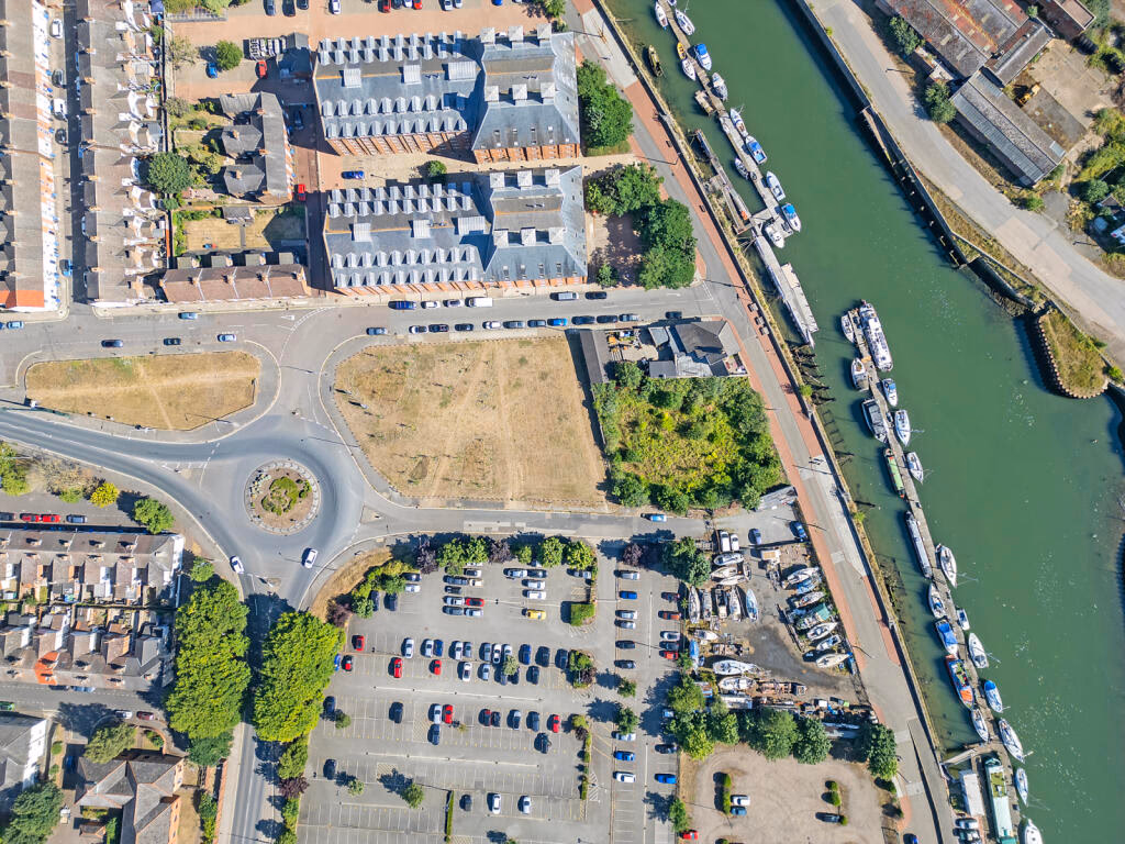 Land for sale - Image 4