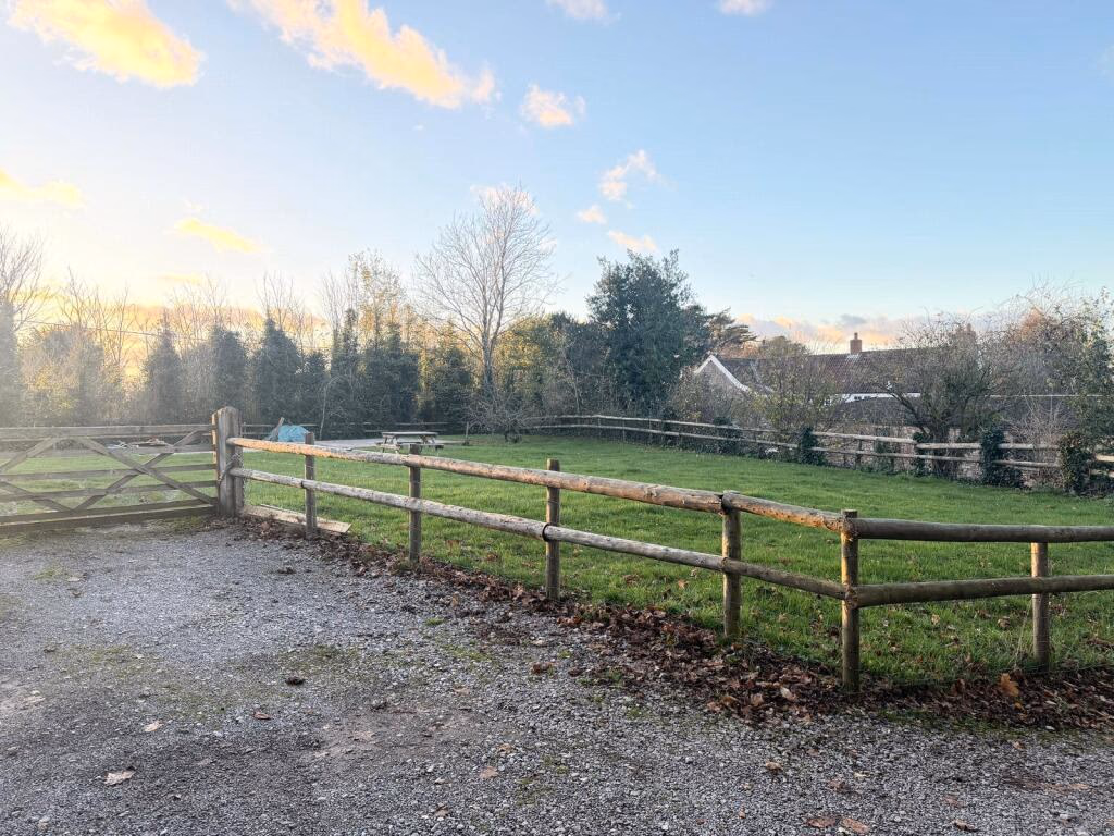 Land for sale - Image 4