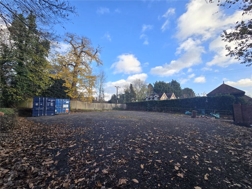 Land for sale - Image 2