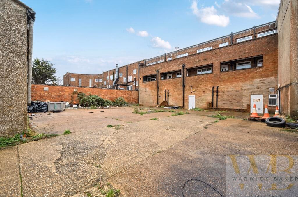 Land for sale - Image 4