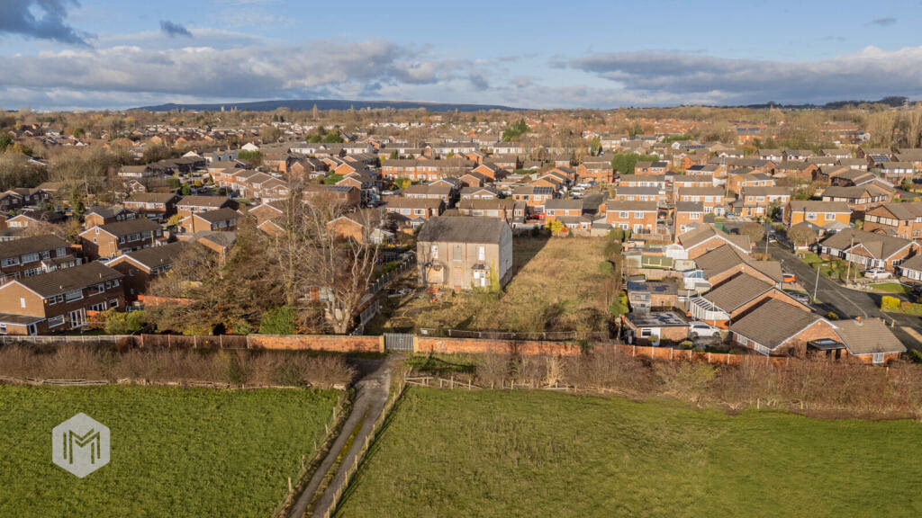 Land for sale - Image 1