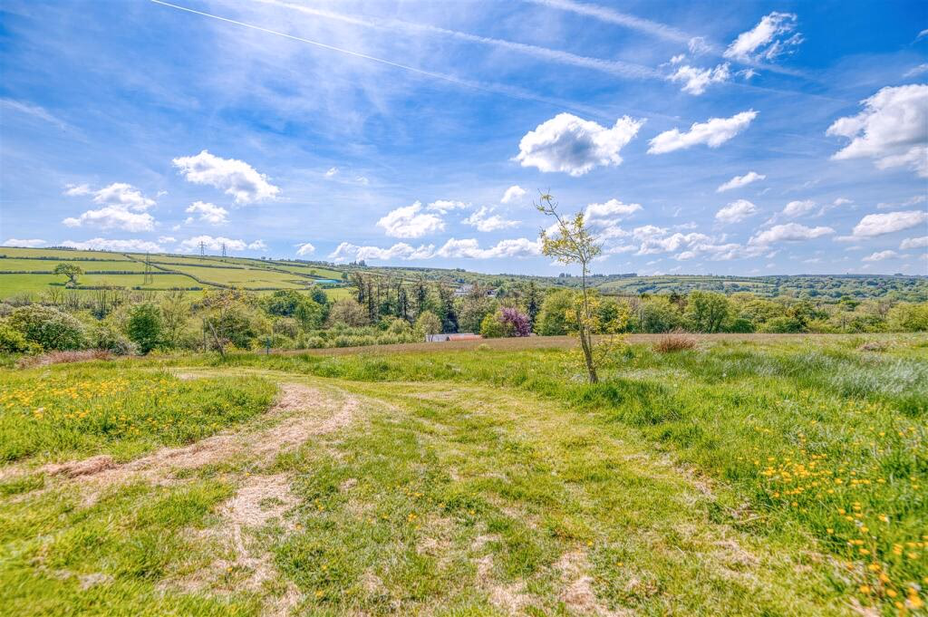 Land for sale - Image 4