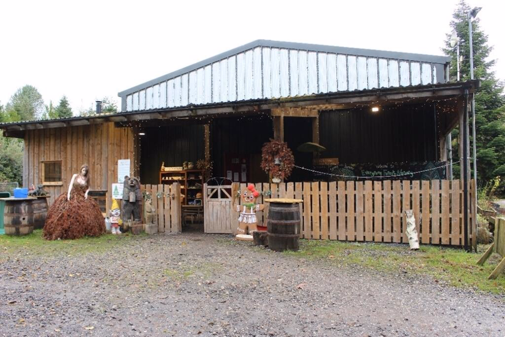 Land for sale - Image 2