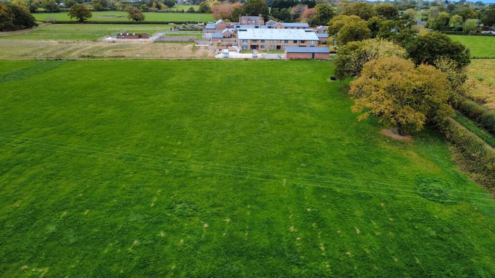 3 Acres Development Land in Land with planning for stables for Sale - £90,000