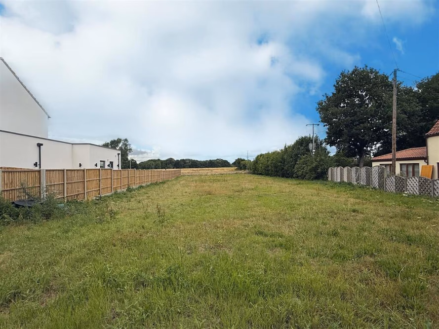 Plot for sale - 0.4 Acres