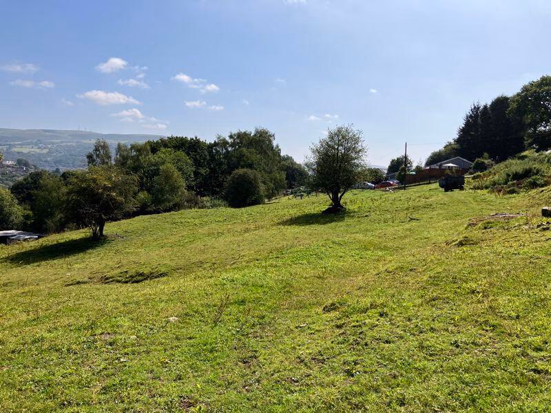 Land for sale in rhondda-cynon-taf - Farm land for sale - 3.4 Acres - farm land available on Landlister