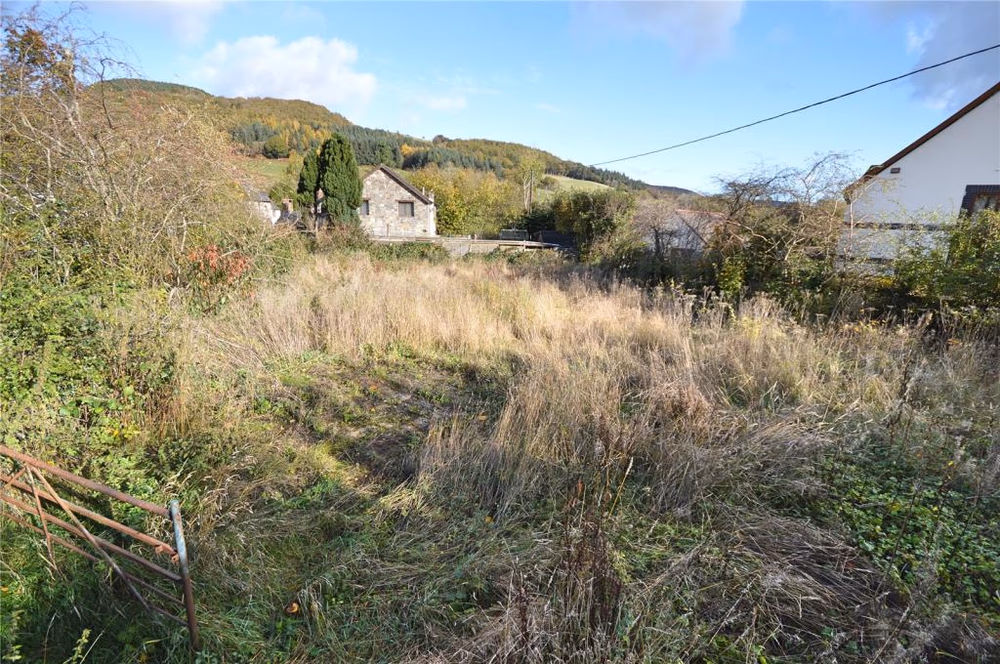 Land for sale in powys - Plot for sale - 0.2 Acres - development available on Landlister