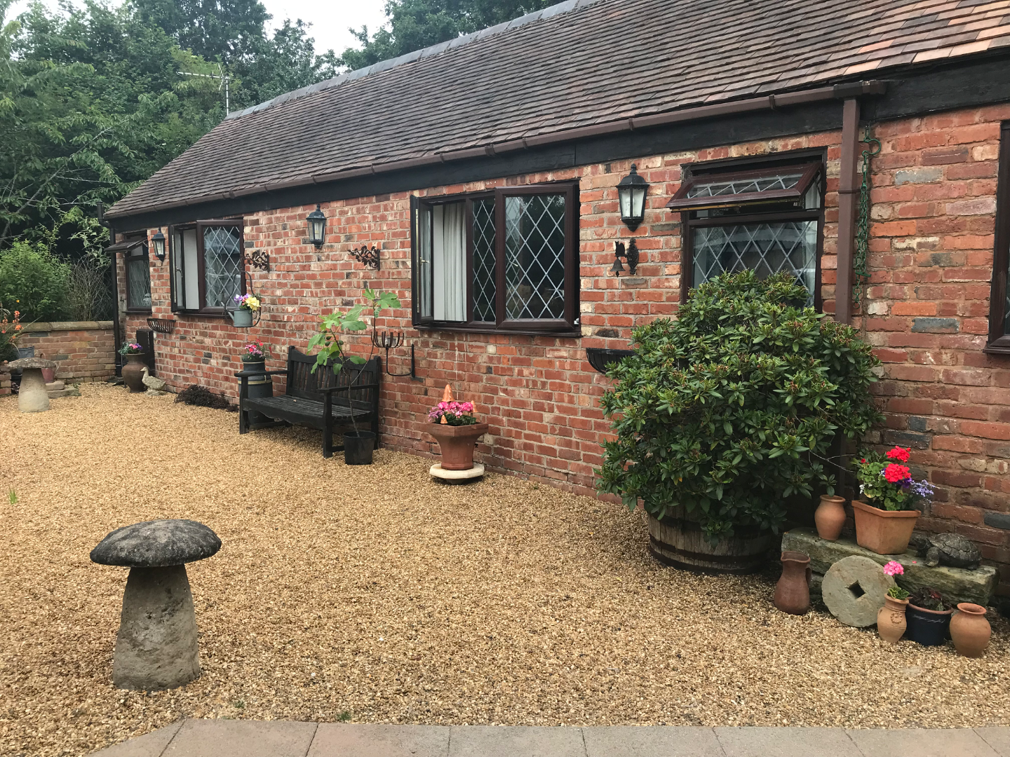 Small one bedroomed cottaged in TF11 8 SHROPSHIRE - ListingImage 1