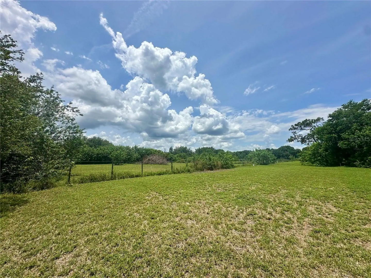 Flat 1-Acre Freehold Land – Rare Opportunity for Investors - ListingImage 1