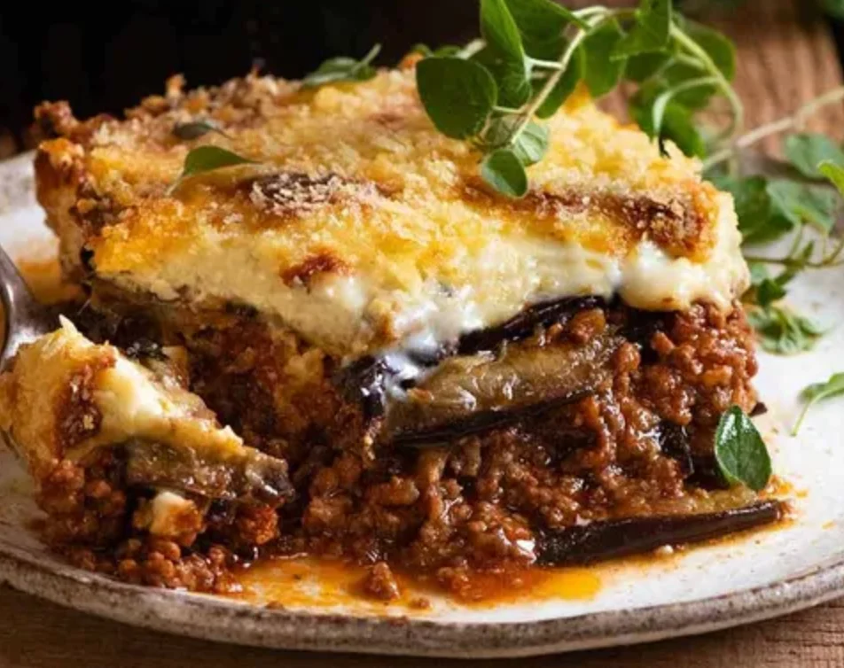 Moussaka à la viande hachée halal, plat du jour à L’Instant Présent Mulhouse