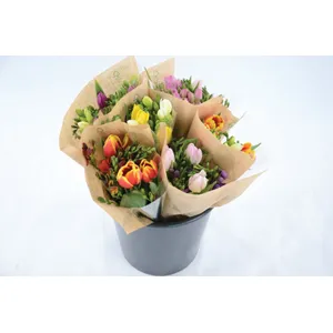 Skintų gėlių TULPIŲ IR FREZIJŲ puokštė