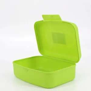 Plastikinė užkandžių dėžutė 1,3 L 18,5x13,5x7 cm