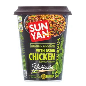 Greitai paruošiami Makaronai Sun Yan yakisoba su azijietiškos vištienos skonio padažu, indelis