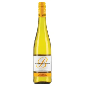 Baltasis pusiau saldus vynas JOHANN BRUNNER RIESLING MOSEL (9,5%), 750 ml