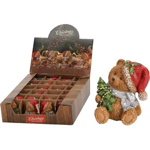 Dekoracija meškiukas su kalėdine kepure, 7 cm