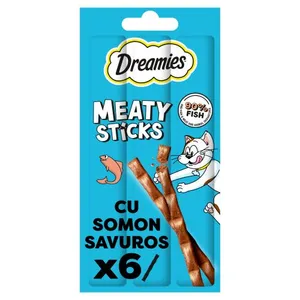Skanėstai katėms DREAMIES, su lašiša, 30 g