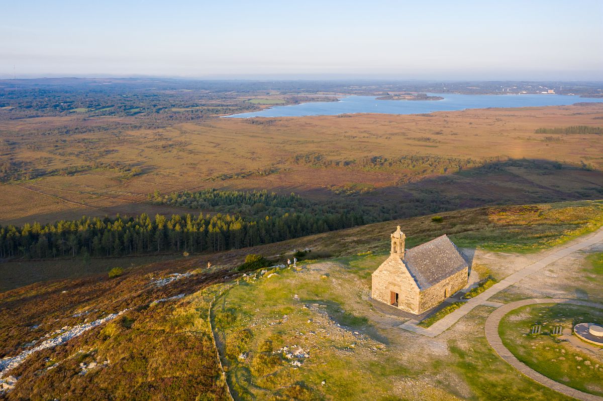 https://firebasestorage.googleapis.com/v0/b/latrace31-images/o/pois%2FL9W45u3DMsjK4iYxE7CM%2F00.lac-saint-michel.jpg?alt=media&token=bcf5f446-200e-43c0-a609-0173d8b92edd