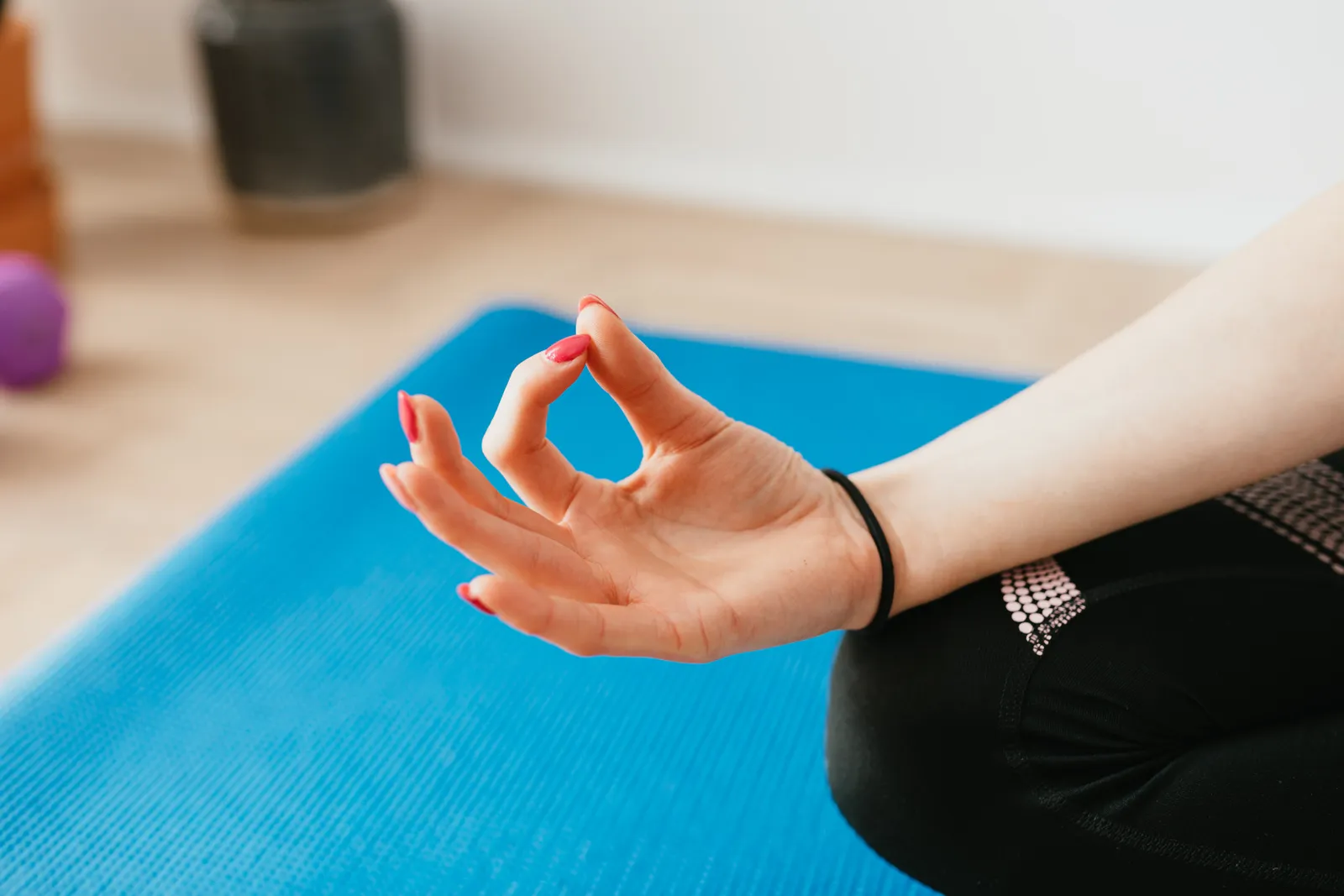 Pilates matowy — siła core i elastyczność