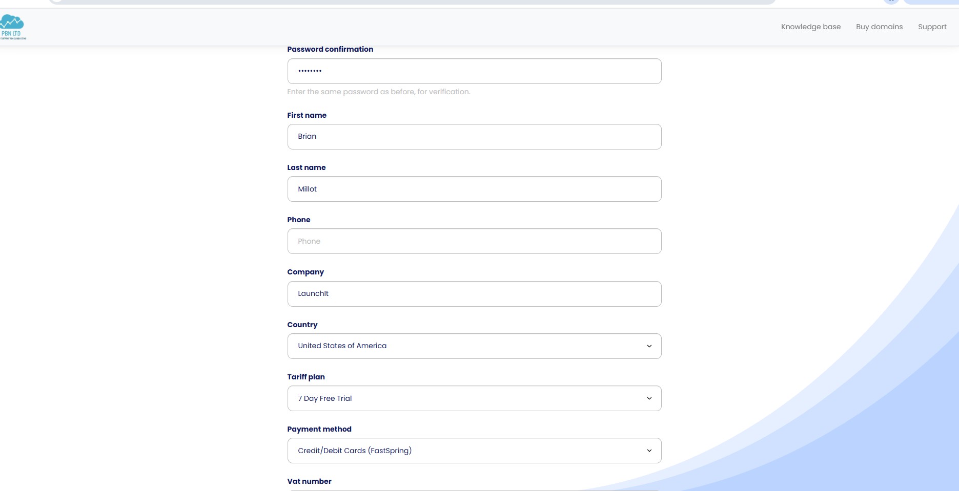 PBN.LTD registration form with name, company, country, the 7 Day Free Trial tariff plan selected, payment method and VAT number fields