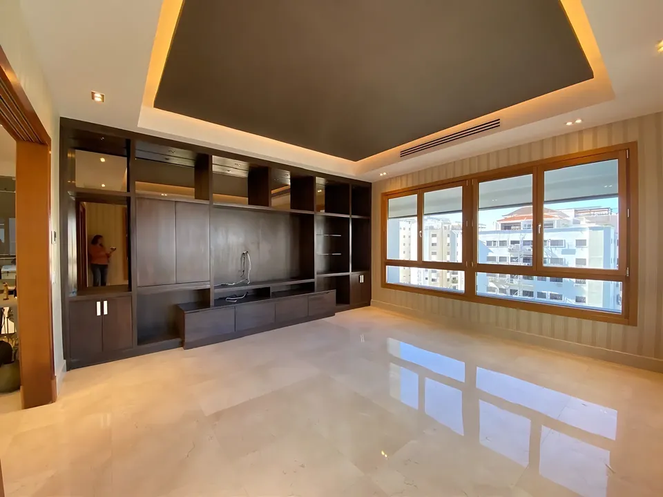 Espectacular Apartamento en venta en moderna y bella torre de Piantini