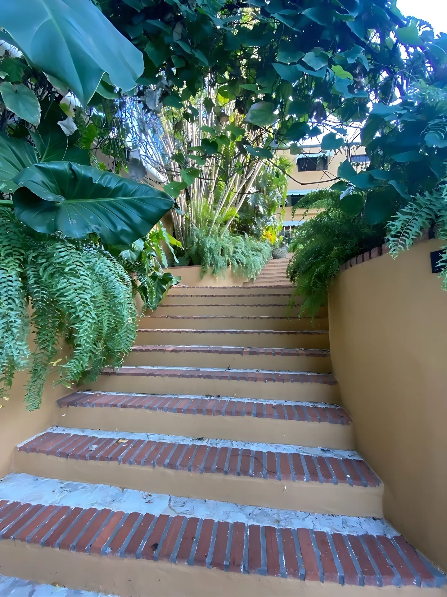 Preciosa cómoda y relajante casa en venta ! Ideal para familias numerosas ! - Foto 30