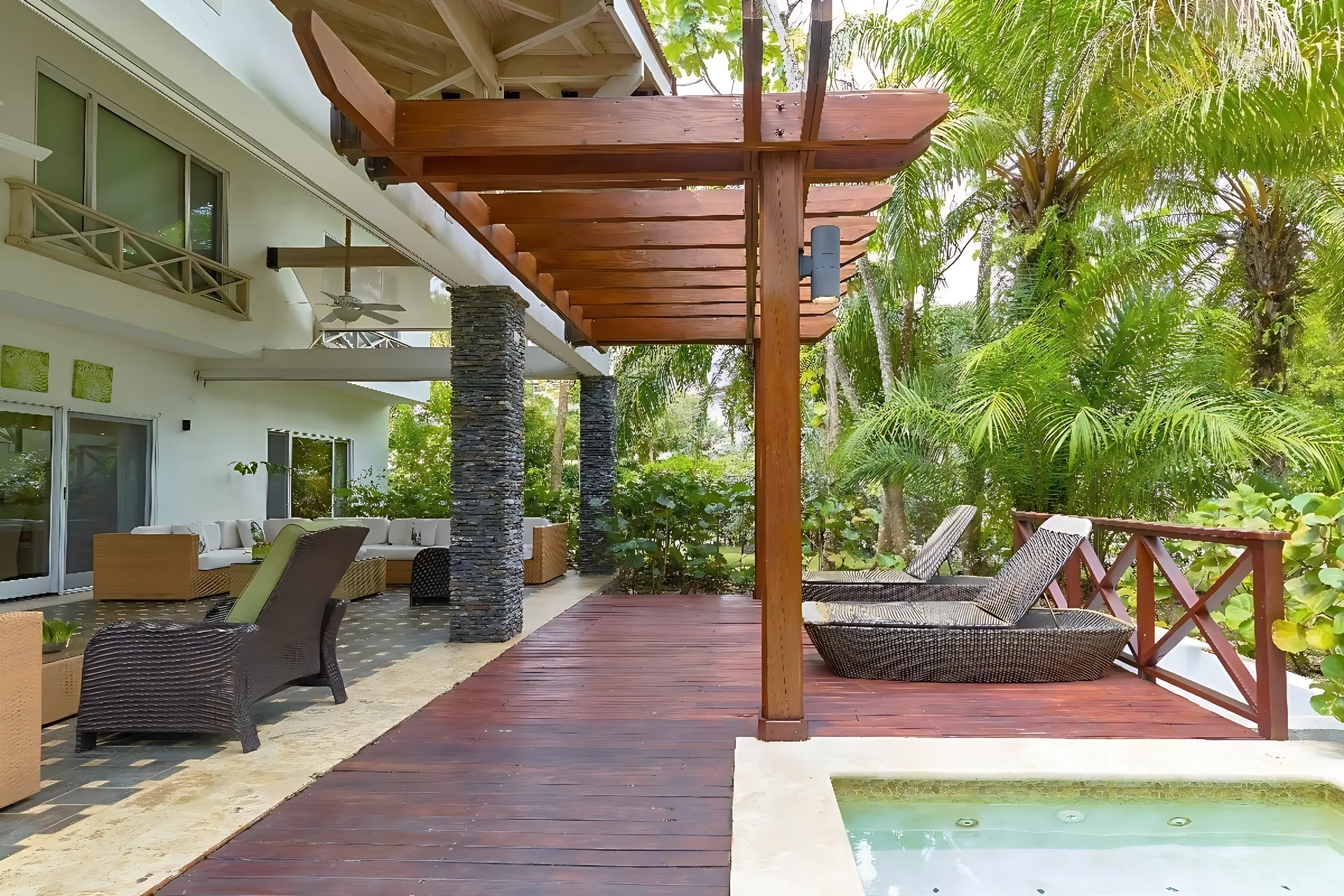 La Terrenas !Town House de dos niveles en Balcones del Atlántico ! - Foto 3