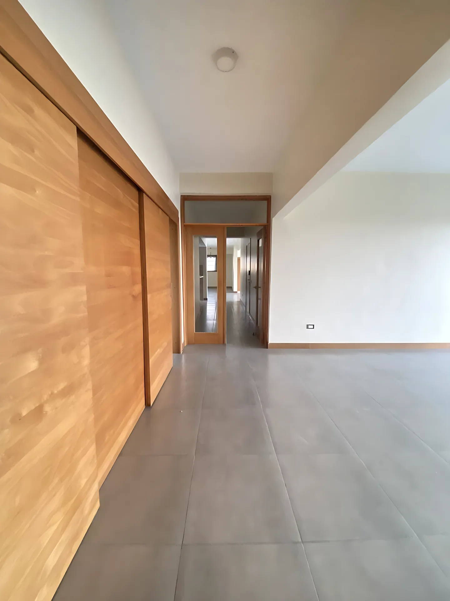 Apartamento en Venta ! Con Vista al mar y al parque . - View 3