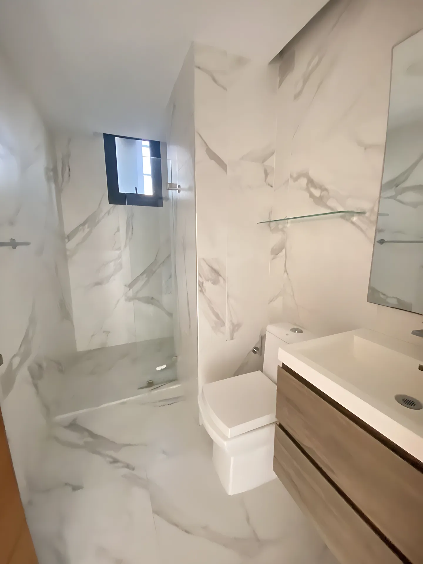 Apartamento en Venta ! Con Vista al mar y al parque . - Foto 6