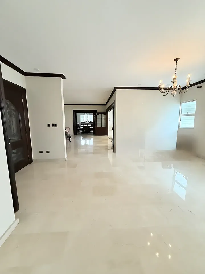Precio por debajo de tasación Penthouse en venta En Serralles