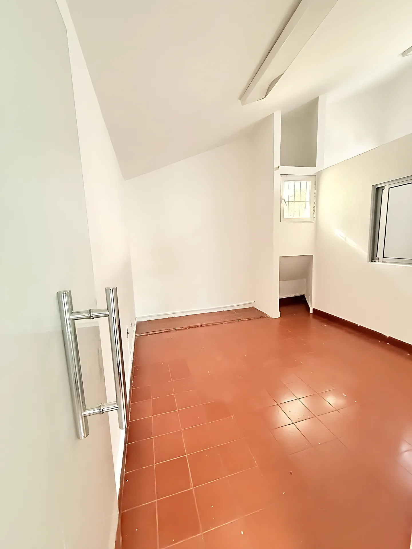 Excelente casa/ local, ideal para negocio u oficina ! Arroyo Hondo viejo - Foto 2