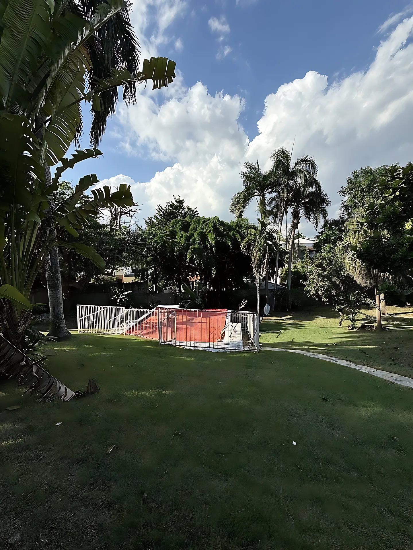 Excelente casa/ local, ideal para negocio u oficina ! Arroyo Hondo viejo - Foto 3