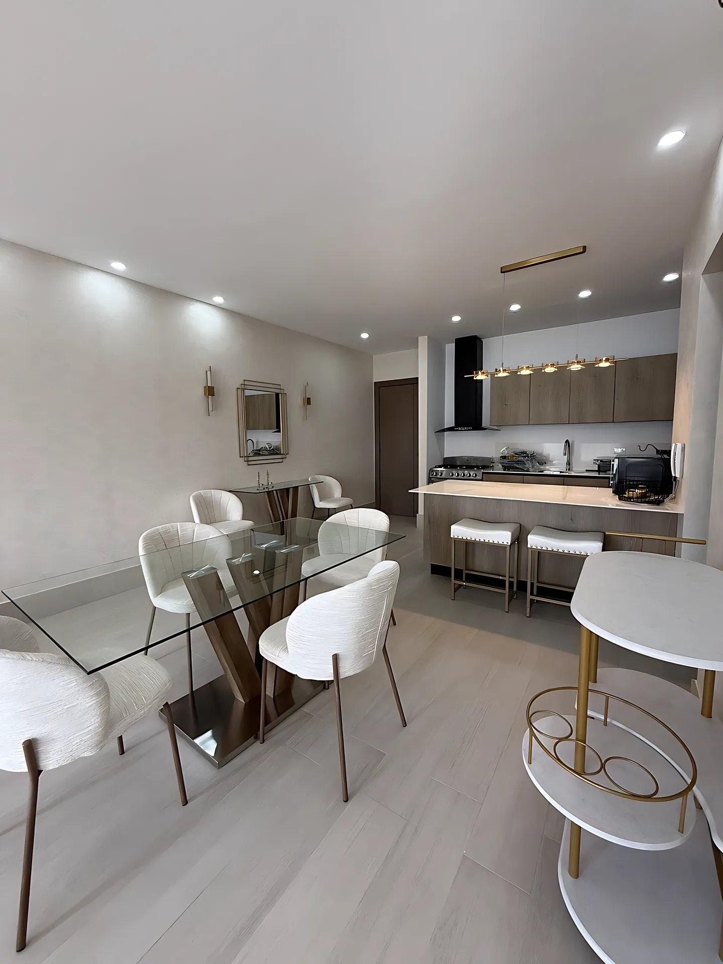 Excelente apartamento para estrenar! En torre nueva de Piantini . - Foto 2
