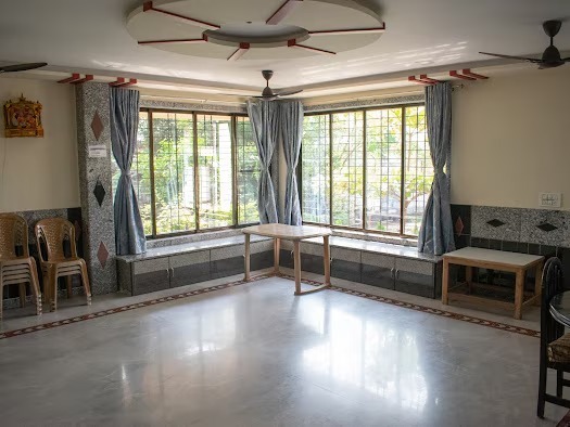 Maurya Farms By Lavika Stays - Living Room 1
