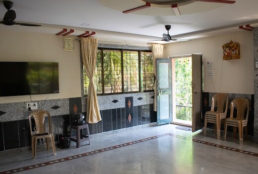 Maurya Farms By Lavika Stays - Living Room 2