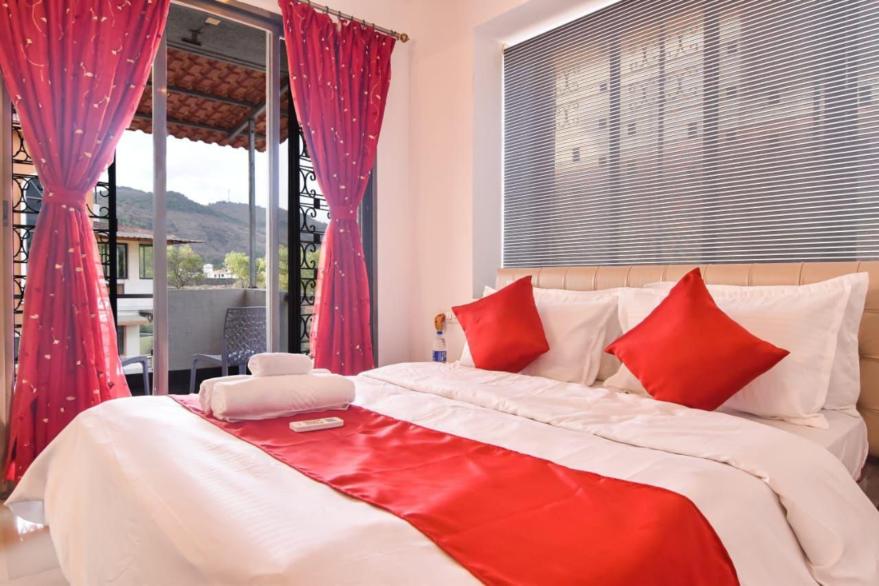 Oriva Lonavala - Bedrooms 1