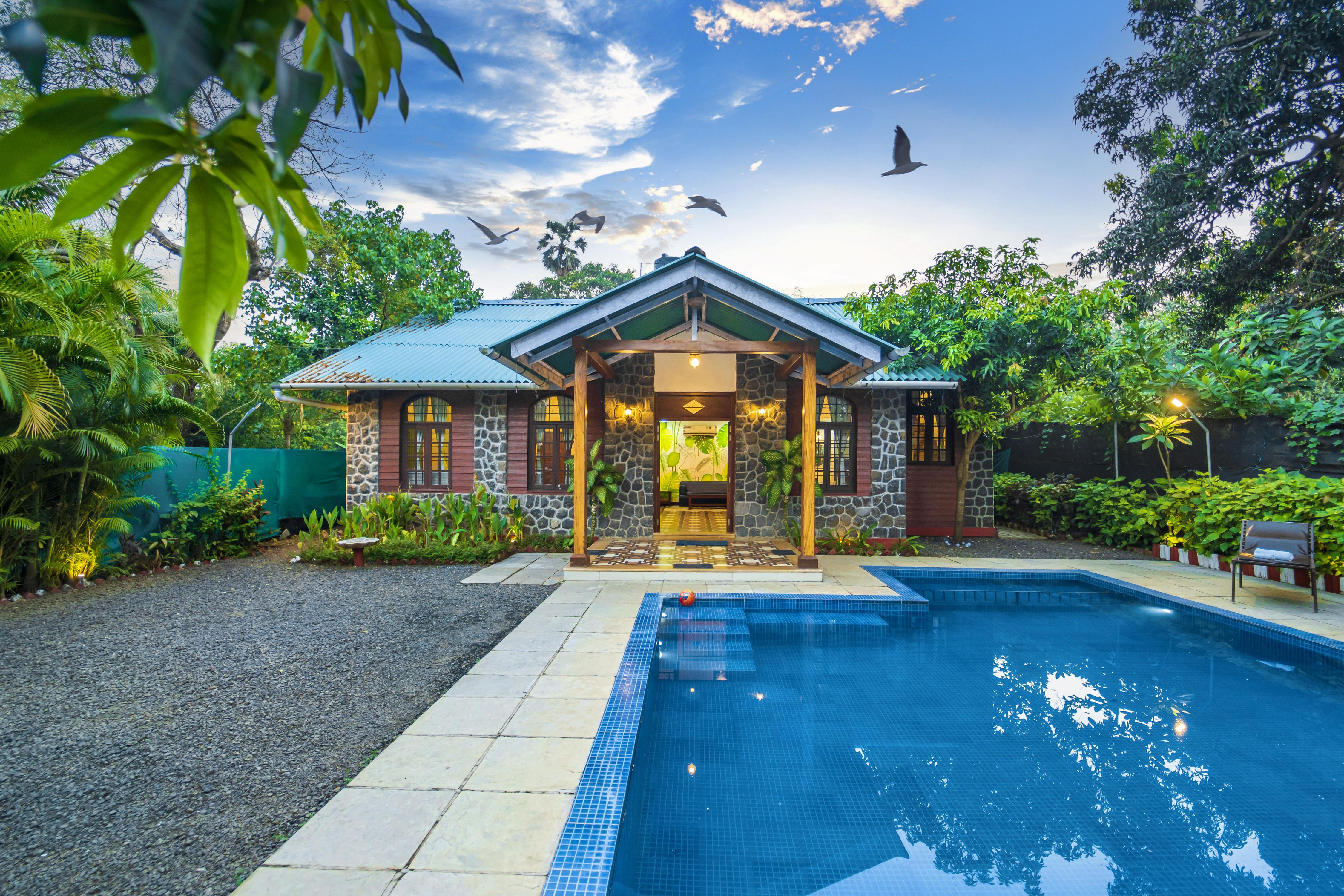  Villa Palmera by Lavika Stays