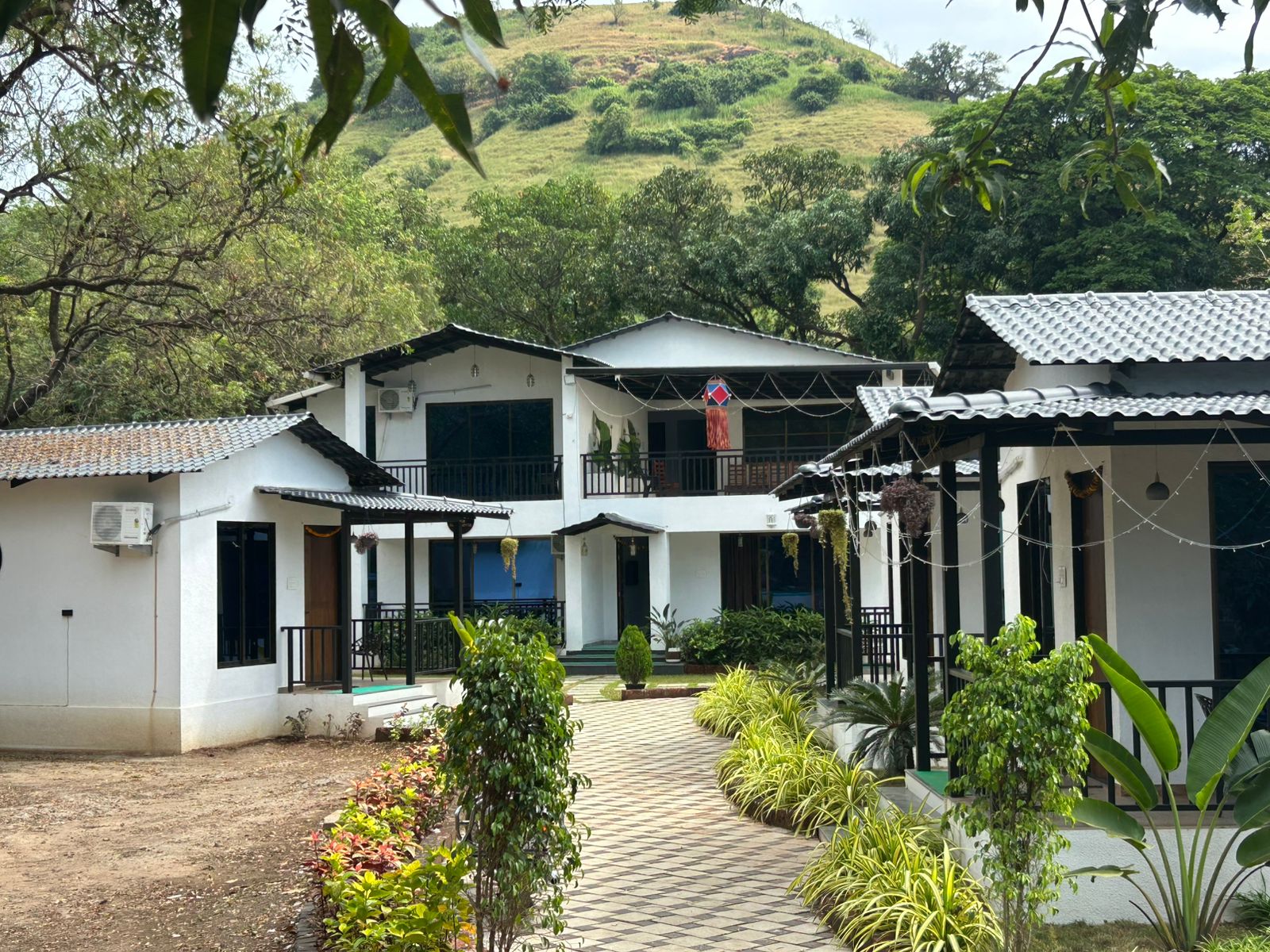 CASA MOUNTERRIA BY LAVIKA STAYS image 12 in Alibaug